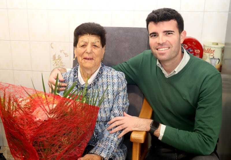 A Estrada suma unha nova veciña centenaria