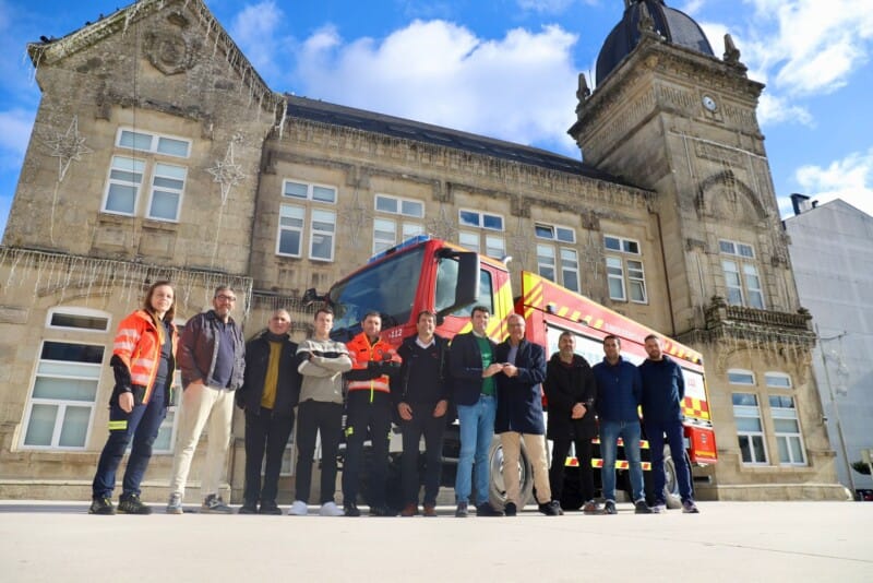 Nuevo vehículo para Emerxencias A Estrada
