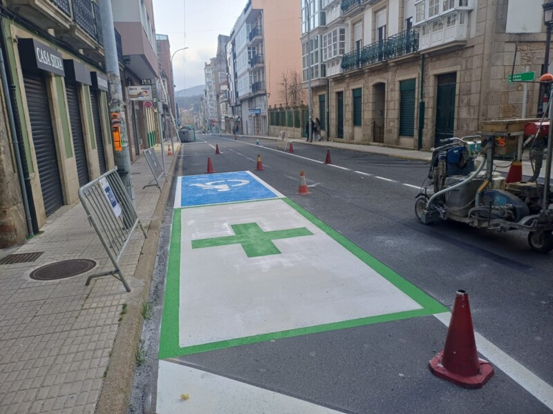 Novas prazas de estacionamento para farmacias: máximo 10 minutos